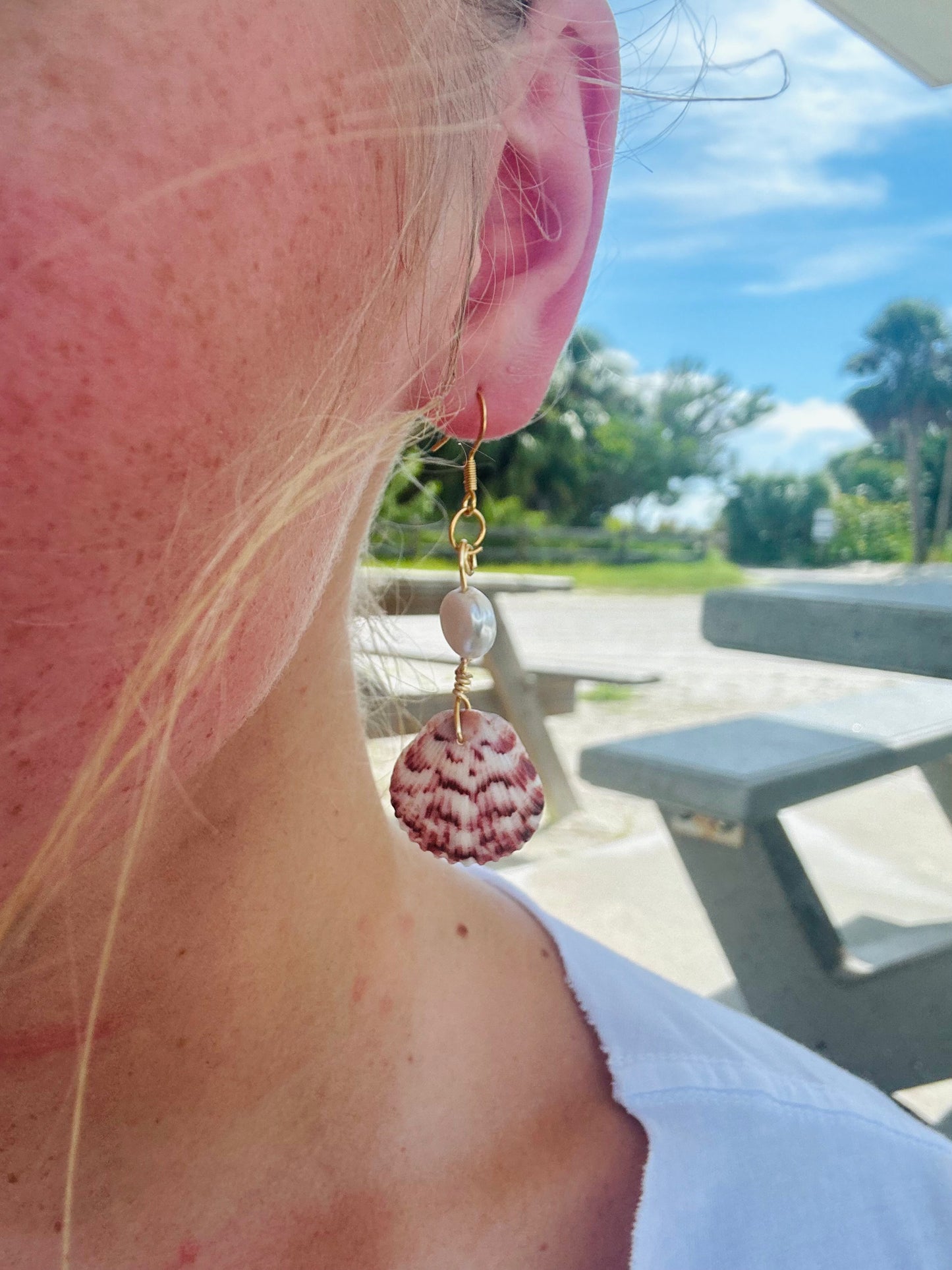 Dangle Scallop Earrings with Flat Pearl